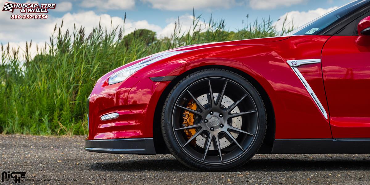 vehicle gallery/nissan gt r niche vicenza 21x105  Matte Black/Machined/DDT wheels and rims